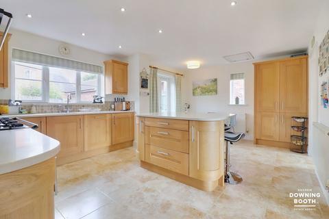 26 Allington Avenue, Lichfield, WS13 6PF