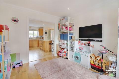 26 Allington Avenue, Lichfield, WS13 6PF