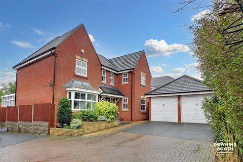 4 bedroom detached house for sale, Cheshire Close, Burntwood WS7