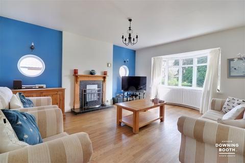 3 bedroom detached bungalow for sale, Tamworth Road, Lichfield WS14