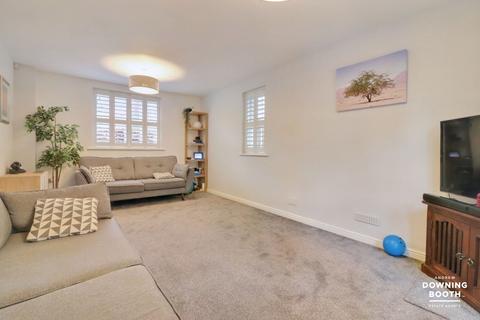 12 Thropp Close, Lichfield, WS13 8FP