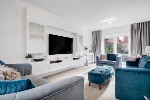 1 Harrier Road, Streethay, Lichfield, WS13 8WG