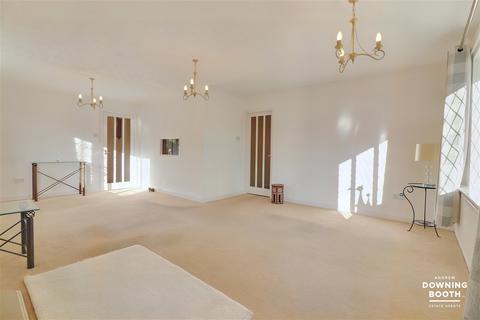 10 Park End, Lichfield, WS14 9US