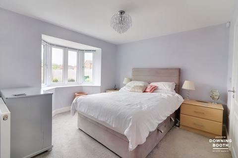6 Lancaster Close, Hixon, Stafford, ST18 0QA