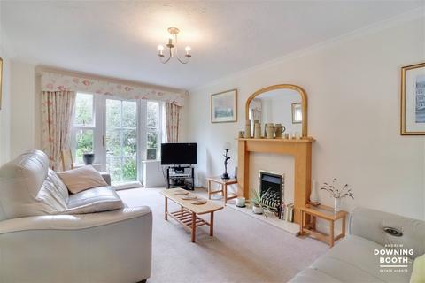 3 bedroom detached house for sale, Alesmore Meadow, Lichfield WS13