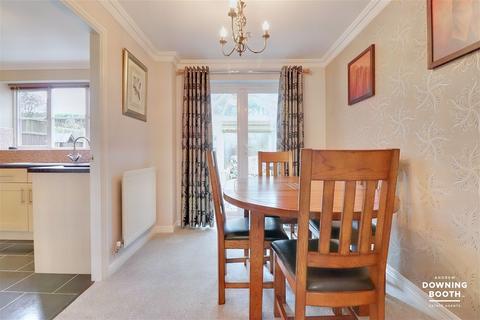 4 bedroom detached house for sale, Elizabethan Way, Rugeley WS15