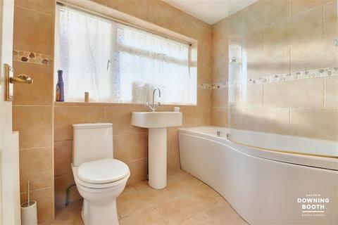95 Gilbert Road, Lichfield, WS13 6AR
