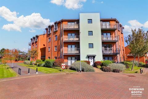 2 bedroom flat for sale, Pear Tree Close, Lichfield WS14