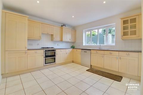 4 bedroom detached house for sale, Pinetrees, Rugeley WS15