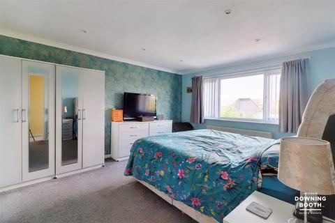 55 Burton Road, Streethay, Lichfield, WS13 8LR