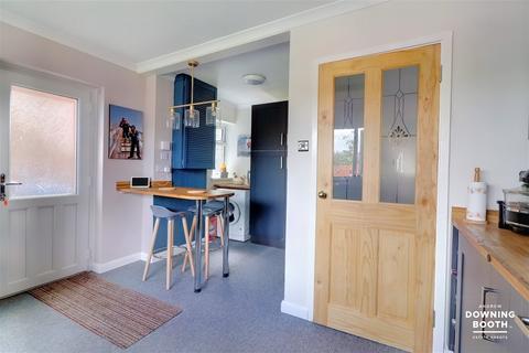 55 Burton Road, Streethay, Lichfield, WS13 8LR