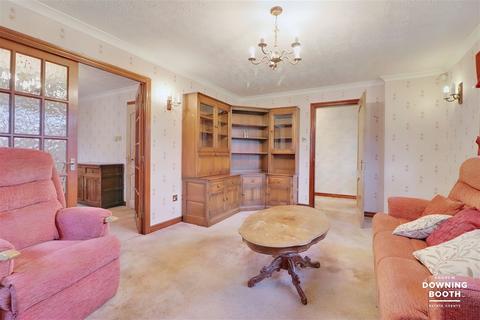 20 Broadlands Rise, Lichfield, WS14 9SF