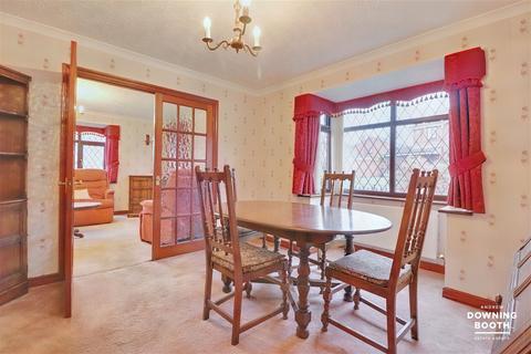 20 Broadlands Rise, Lichfield, WS14 9SF