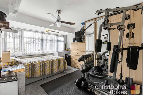 31 Moreton Close, Cheshunt, Waltham Cross, EN7 6LX