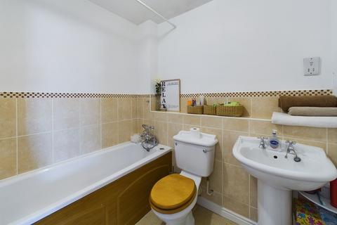 2 bedroom flat for sale, Stanford Road, Thetford