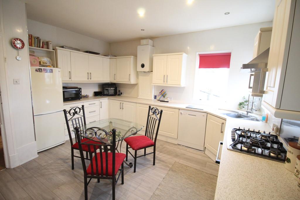 Modern Breakfast Kitchen