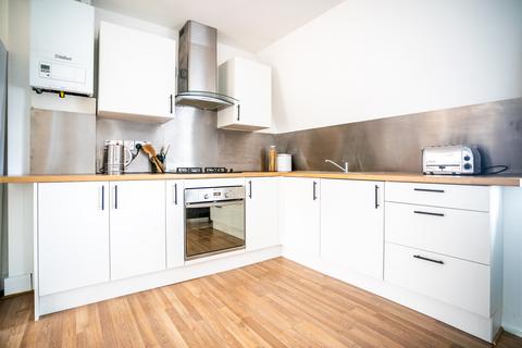 Flat 3, 34 Alexandra Drive, London, SE19 1AJ