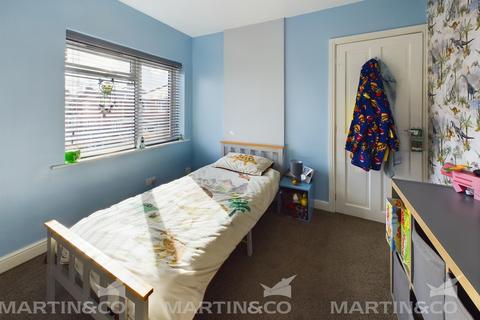 3 bedroom semi-detached house for sale, Harrowden Road