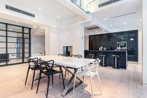3 bedroom property for sale - Marshall Street, London, W1F