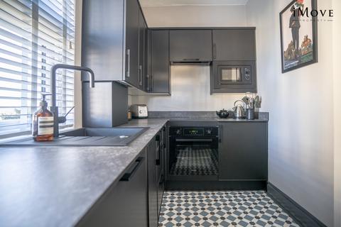 Flat 5, 17 Hamlet Road, London, SE19 2AP