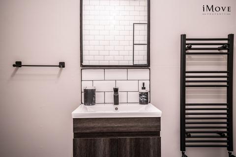 Flat 5, 17 Hamlet Road, London, SE19 2AP