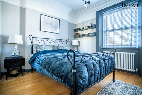 Flat 5, 17 Hamlet Road, London, SE19 2AP