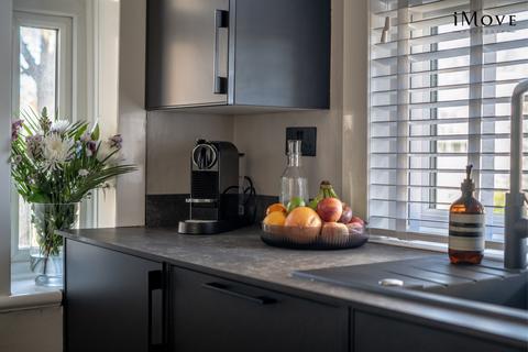 Flat 5, 17 Hamlet Road, London, SE19 2AP