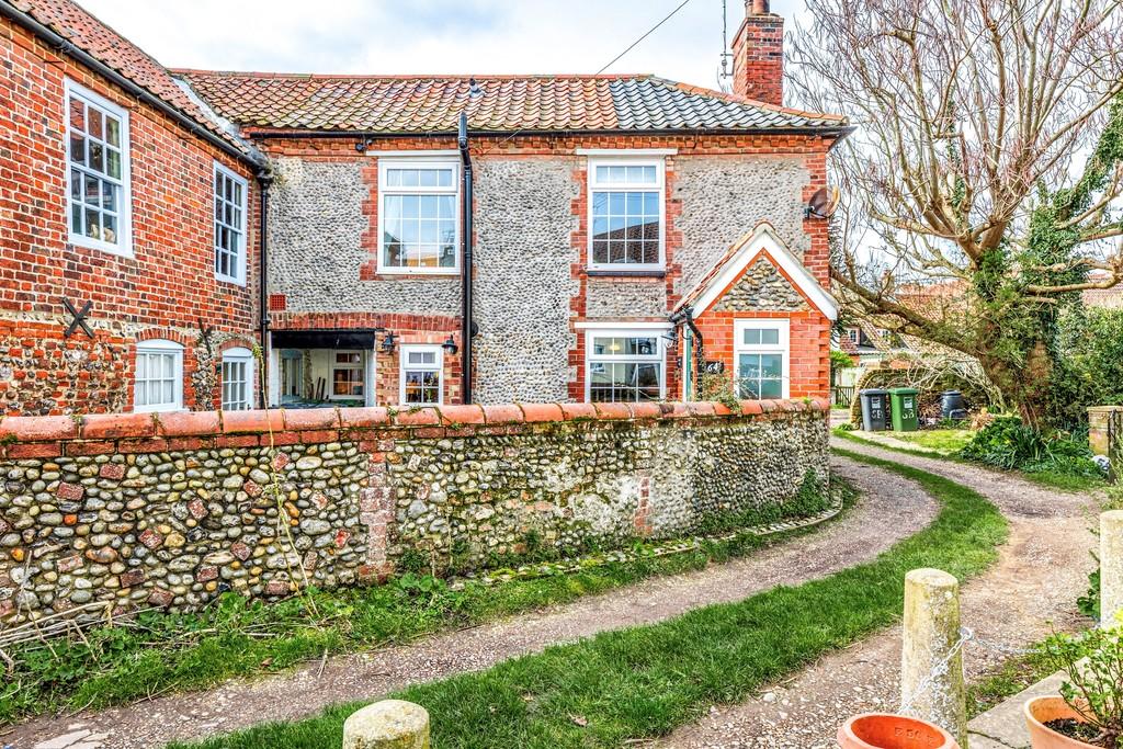 WellsnexttheSea 2 bed semidetached house for sale £440,000