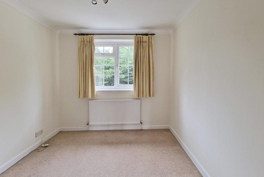 53 GG Bedroom 3