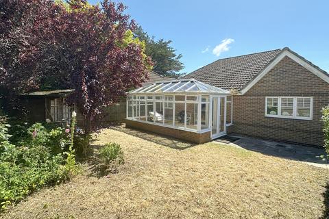 4 bedroom detached bungalow for sale, Paddock Gardens, Lymington SO41