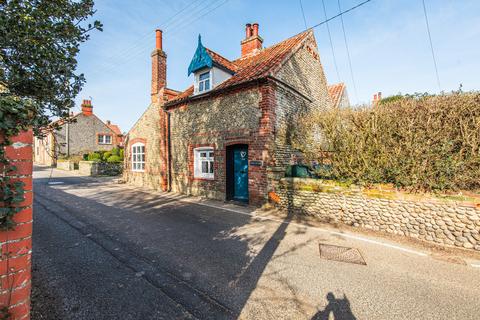 2 bedroom cottage for sale - Weybourne