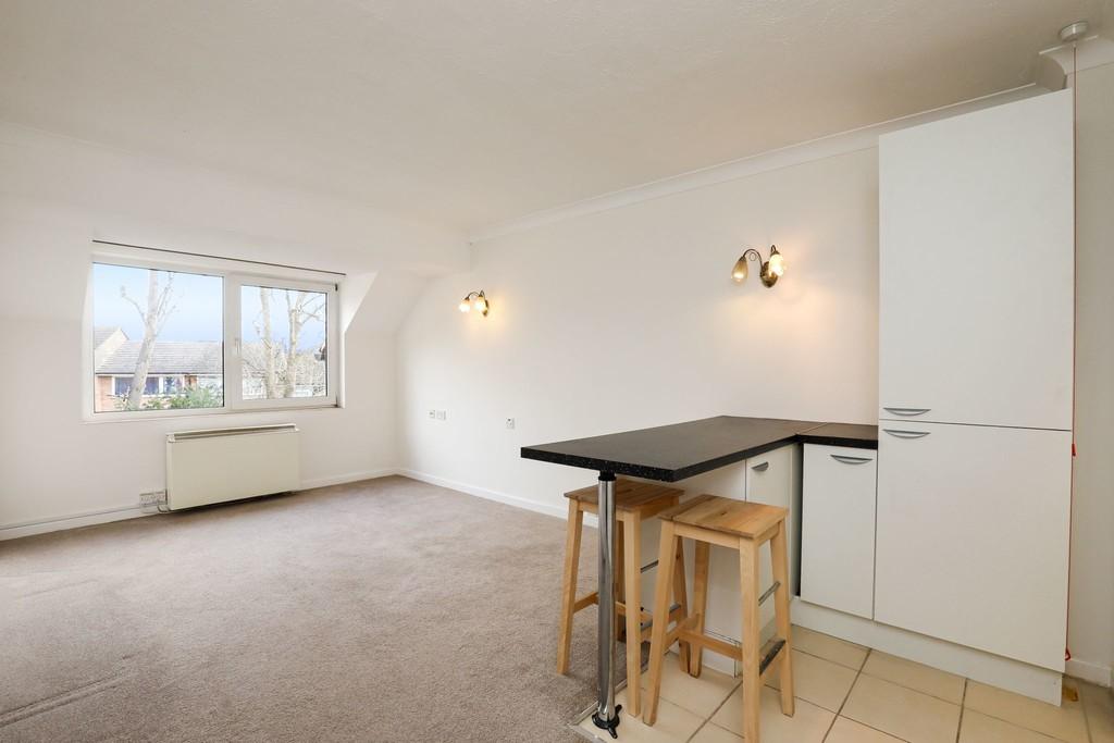 Linkfield Lane, Redhill 1 bed retirement property £1,000 pcm (£231 pw)
