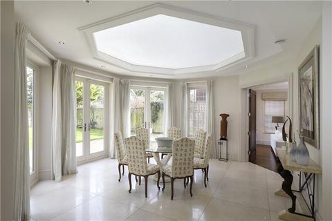 21 Deepdale, London, SW19 5EZ