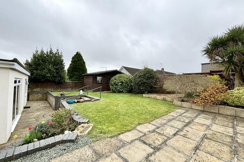 18 Lytham Road, Broadstone, BH18 8JS