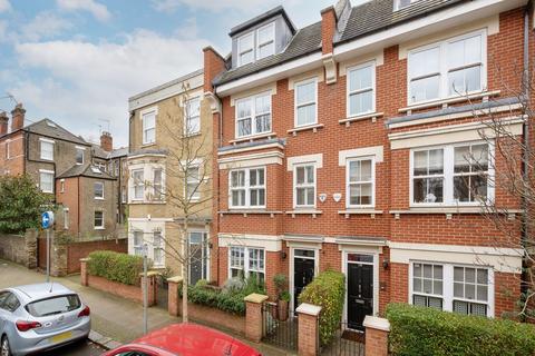 5 bedroom terraced house for sale - Rosenau Road, London SW11