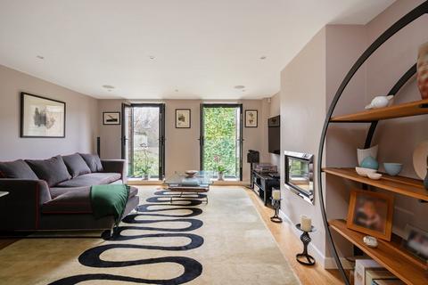 5 bedroom terraced house for sale - Rosenau Road, London SW11