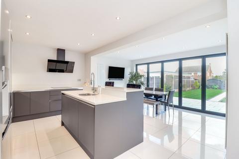 46 Albert Road, Benfleet, SS7 4DJ