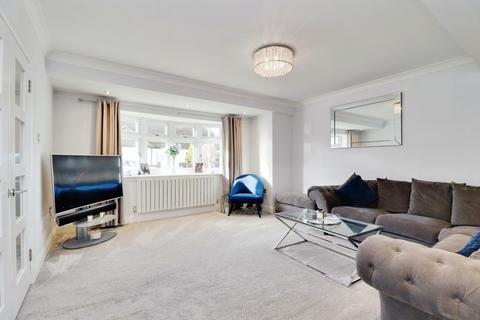 46 Albert Road, Benfleet, SS7 4DJ