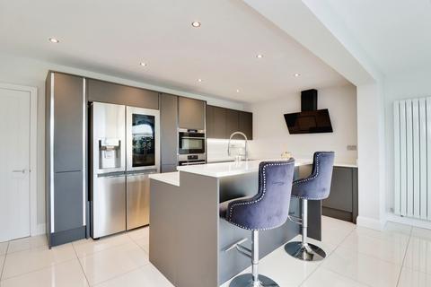 46 Albert Road, Benfleet, SS7 4DJ