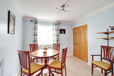 2 bedroom apartment for sale, Hart Road, Thundersley