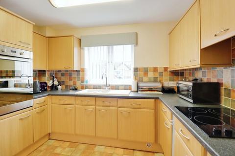 2 bedroom apartment for sale, Hart Road, Thundersley