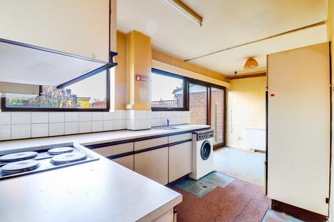 5 Church Road, Benfleet, SS7 4BW
