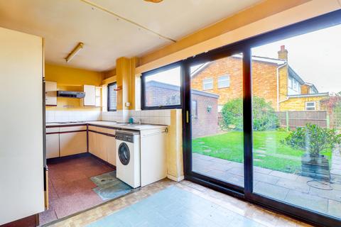 5 Church Road, Benfleet, SS7 4BW