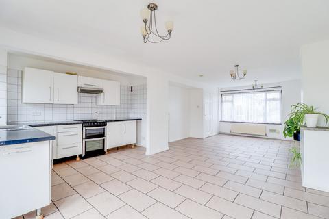 33 Woolmer Green, Basildon, SS15 5LL