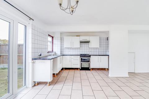 33 Woolmer Green, Basildon, SS15 5LL