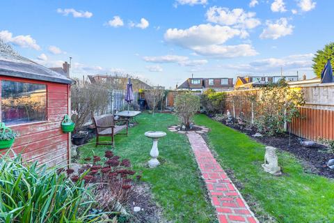 50 Appleton Road, Benfleet, SS7 5DB