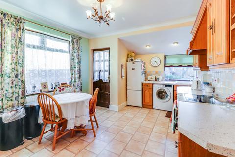 50 Appleton Road, Benfleet, SS7 5DB