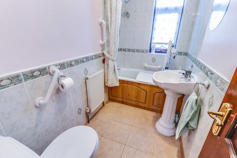 50 Appleton Road, Benfleet, SS7 5DB
