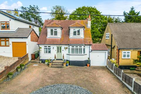 3 bedroom detached house for sale, Thundersley Park Road, South Benfleet