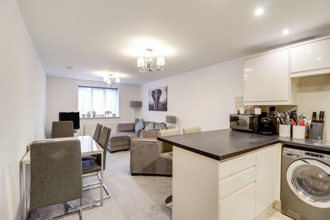 2 bedroom ground floor flat for sale - London Road, Benfleet